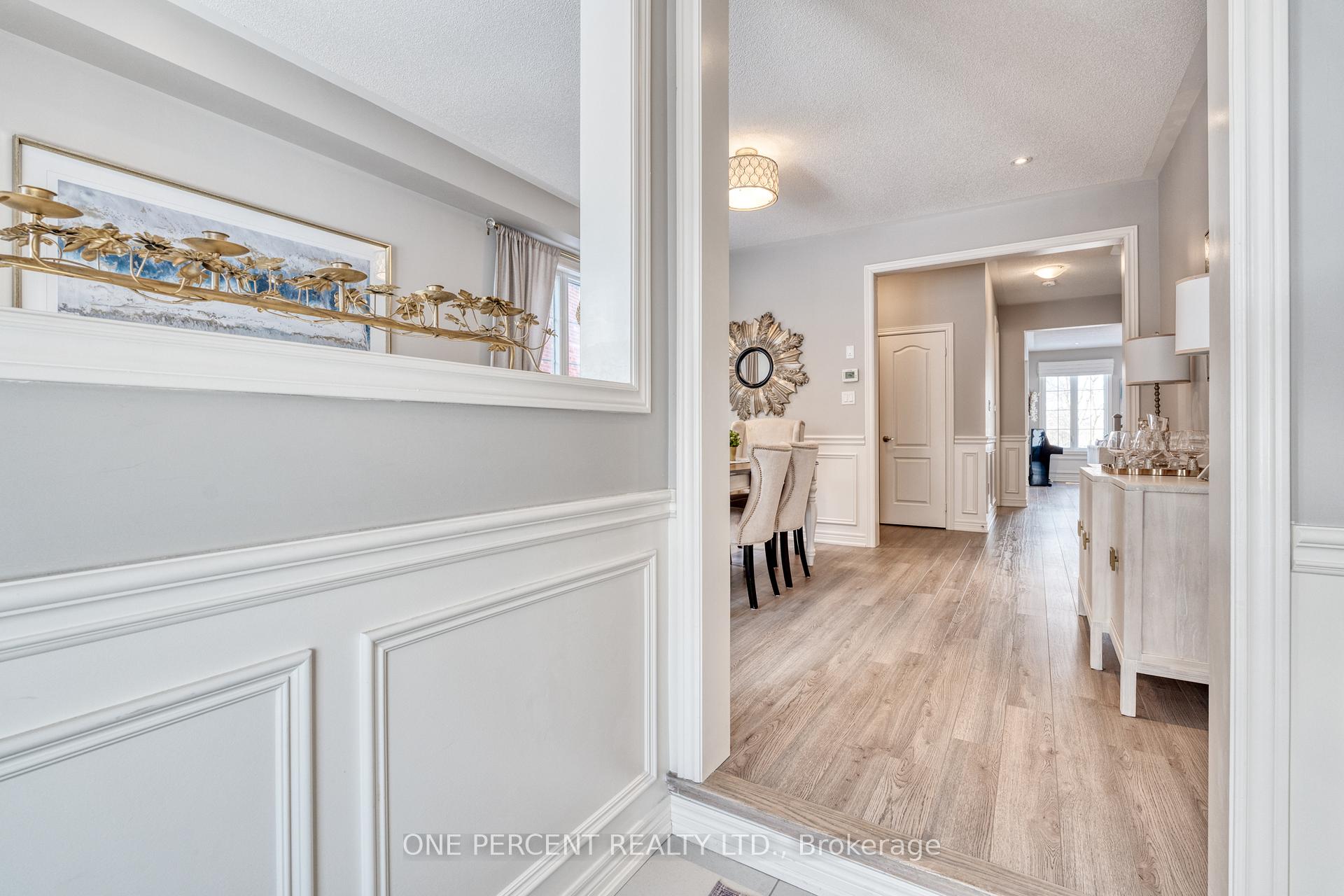 Photo 4 of 311 Humphrey Street, Hamilton, Waterdown — HOMEH
