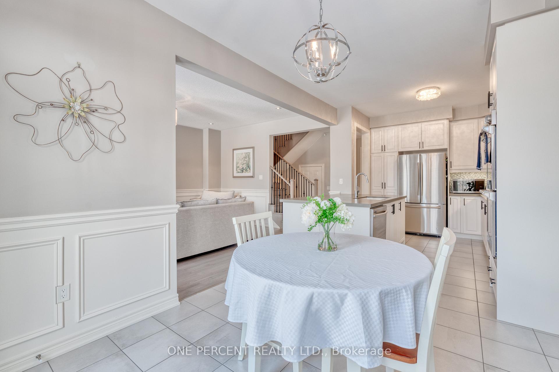 Photo 13 of 311 Humphrey Street, Hamilton, Waterdown — HOMEH