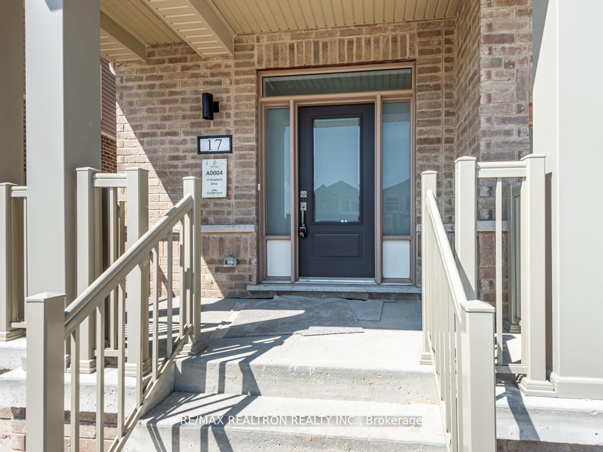Photo 3 of 17 Shepherd Drive, Barrie, Rural Barrie Southeast — HOMEH