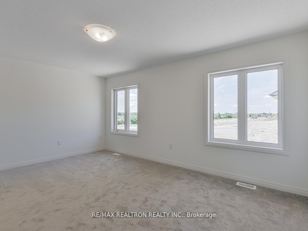 Photo 23 of 17 Shepherd Drive, Barrie, Rural Barrie Southeast — HOMEH