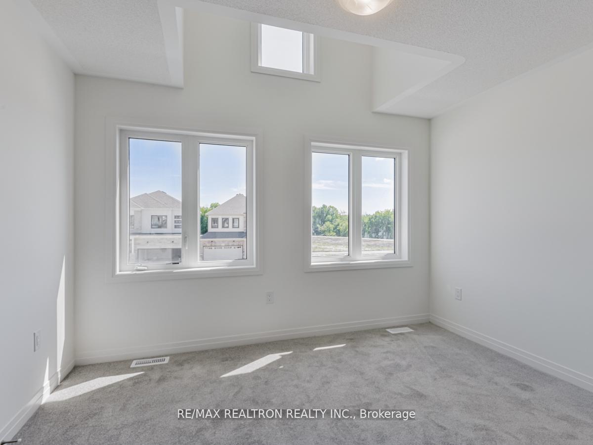 Photo 33 of 17 Shepherd Drive, Barrie, Rural Barrie Southeast — HOMEH