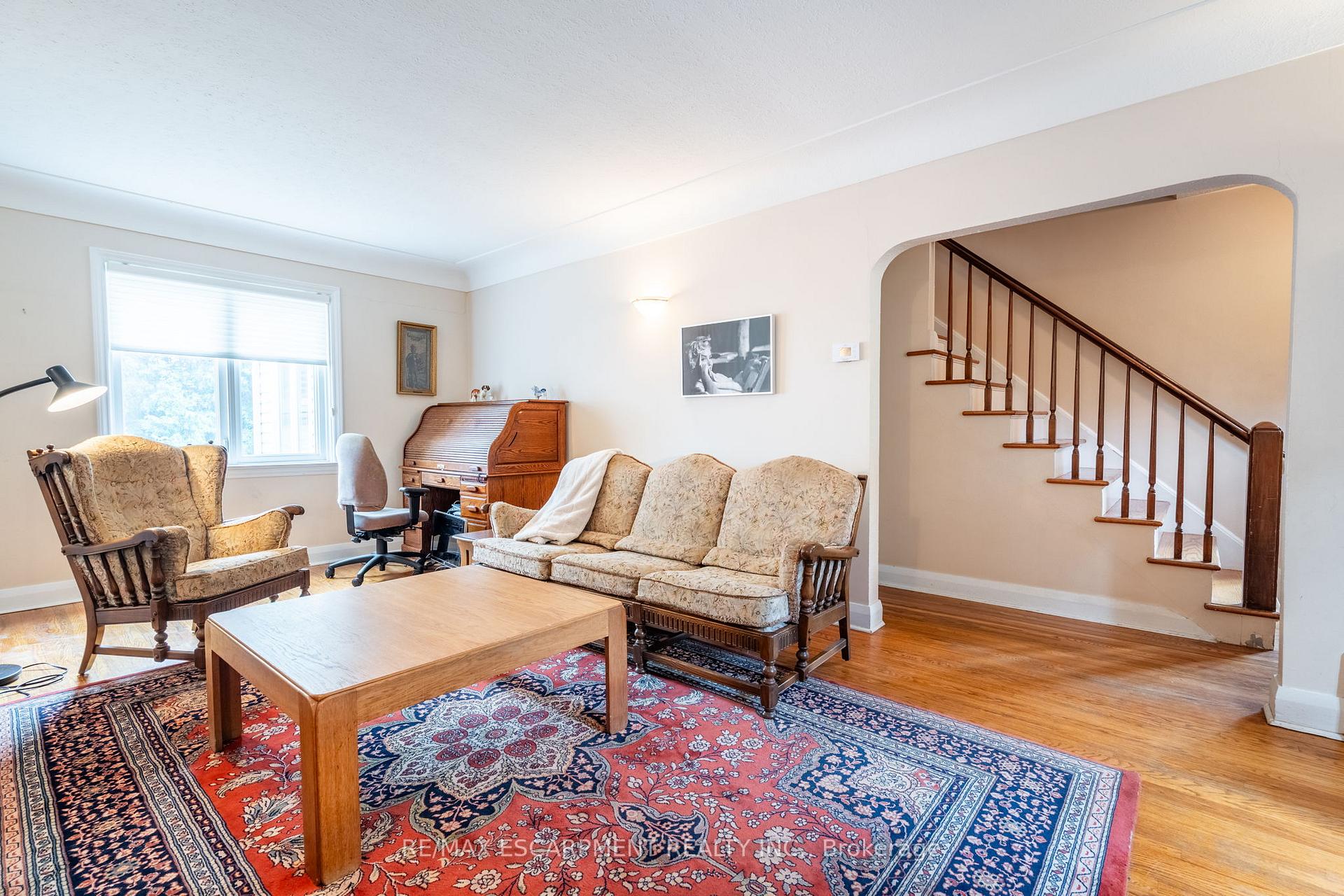 Photo 19 of 580 Emerald Street, Burlington, Brant — HOMEH