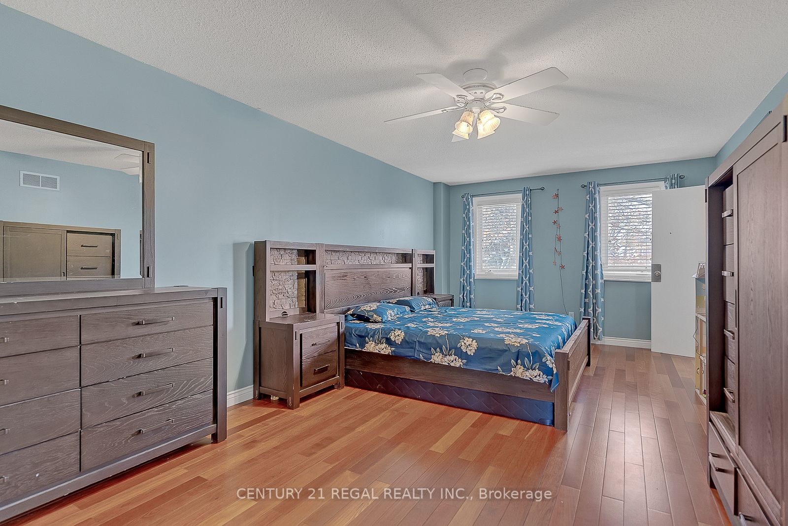 Photo 35 of 28 Upland Drive, Whitby, Blue Grass Meadows — HOMEH