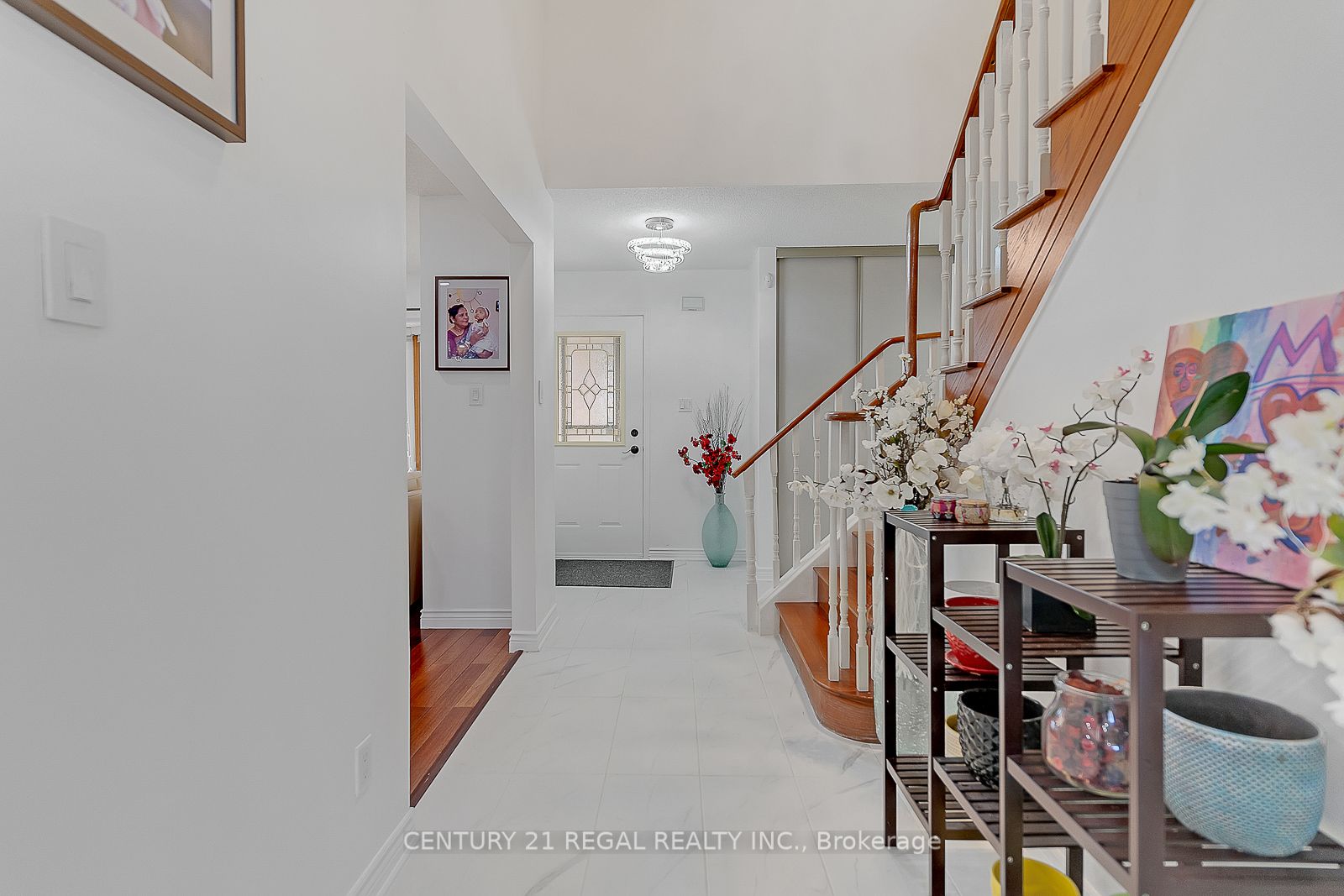 Photo 13 of 28 Upland Drive, Whitby, Blue Grass Meadows — HOMEH