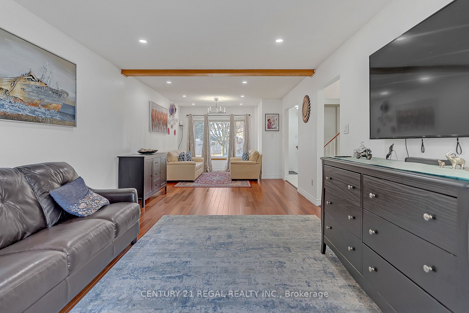 Photo 12 of 28 Upland Drive, Whitby, Blue Grass Meadows — HOMEH