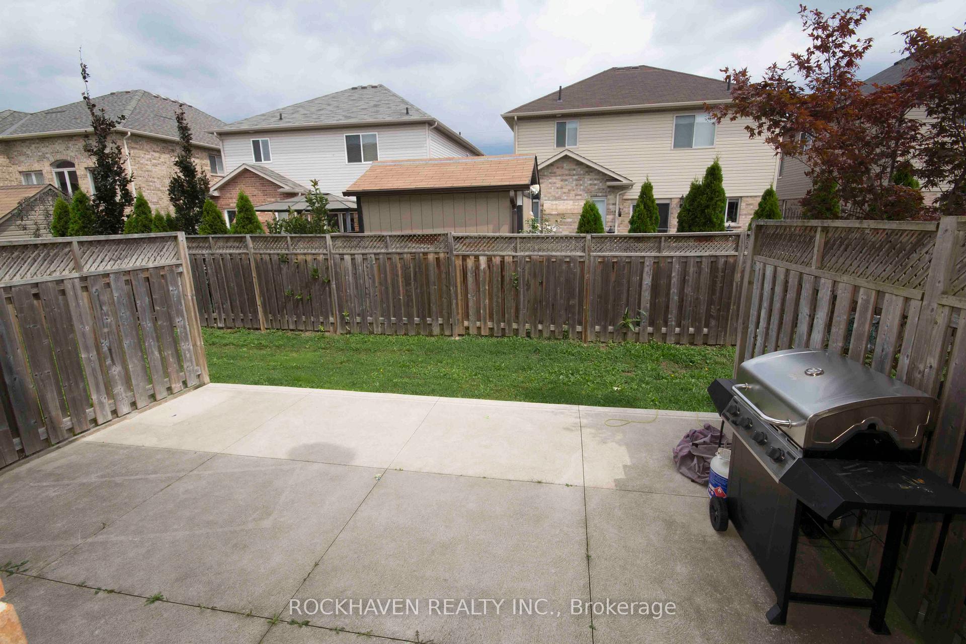 Photo 17 of 108 Marina Point Crescent, Hamilton, Winona Park — HOMEH