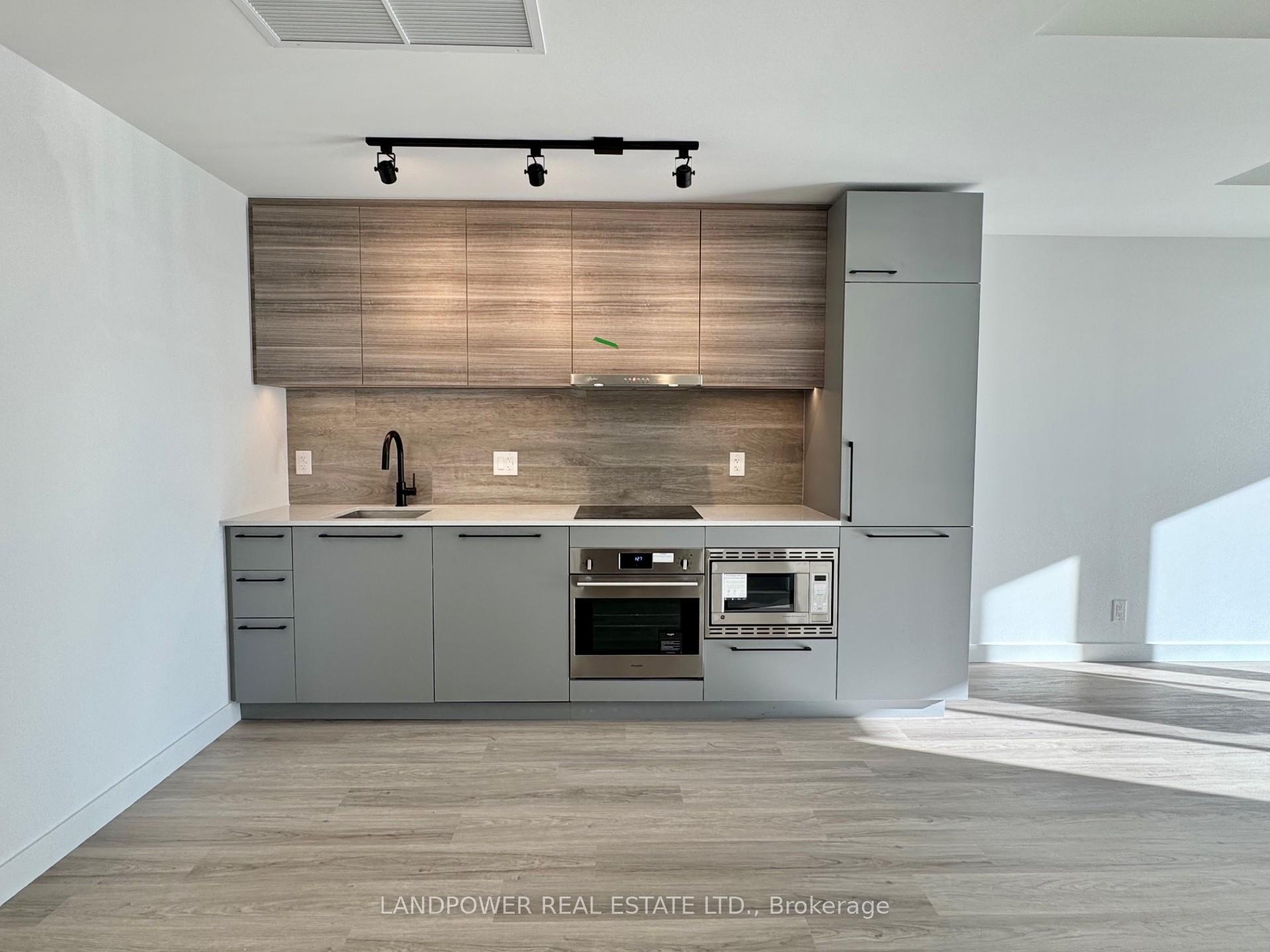 Photo 4 of Unit 1206, 1050 Eastern Avenue, Toronto, The Beaches — HOMEH
