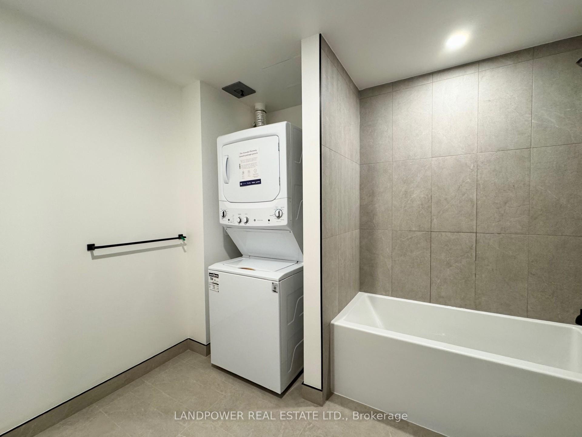 Photo 11 of Unit 1206, 1050 Eastern Avenue, Toronto, The Beaches — HOMEH