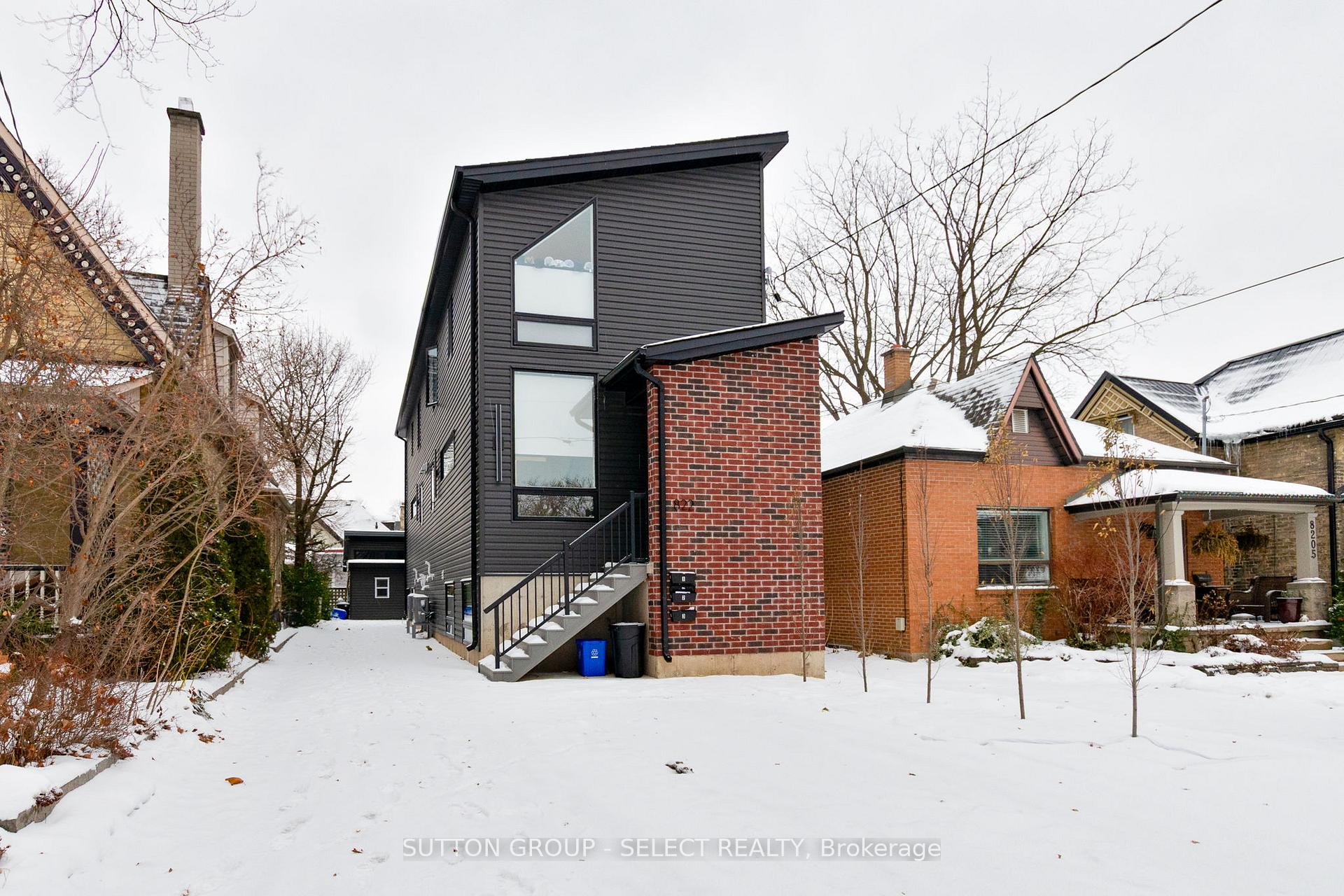 Photo 1 of 822 Maitland Street, London, East B — HOMEH
