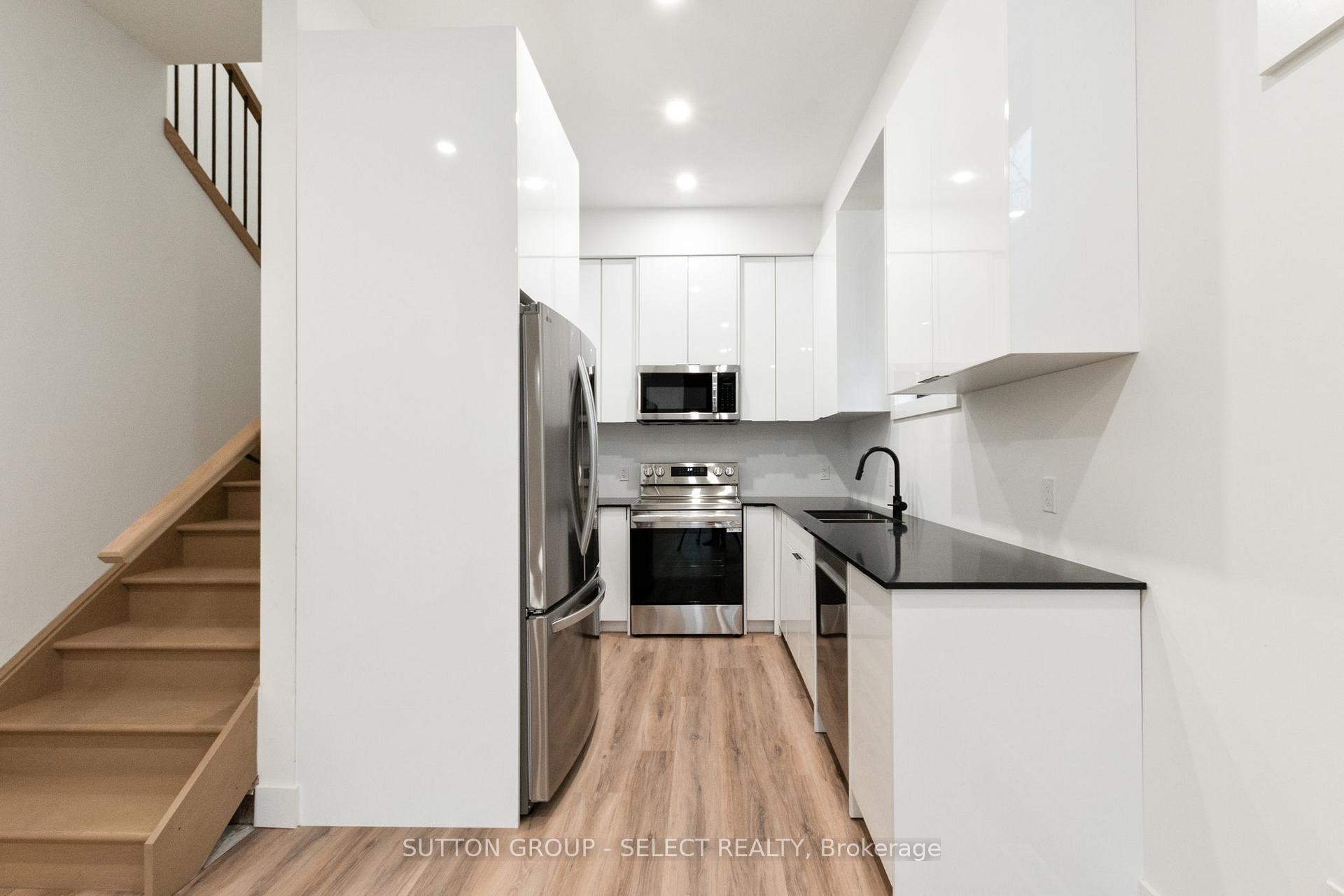 Photo 7 of 822 Maitland Street, London, East B — HOMEH
