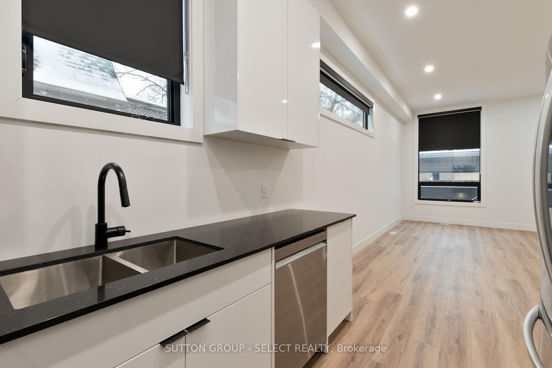 Photo 10 of 822 Maitland Street, London, East B — HOMEH
