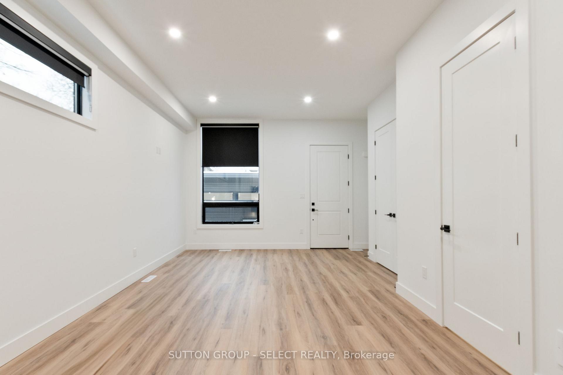 Photo 11 of 822 Maitland Street, London, East B — HOMEH