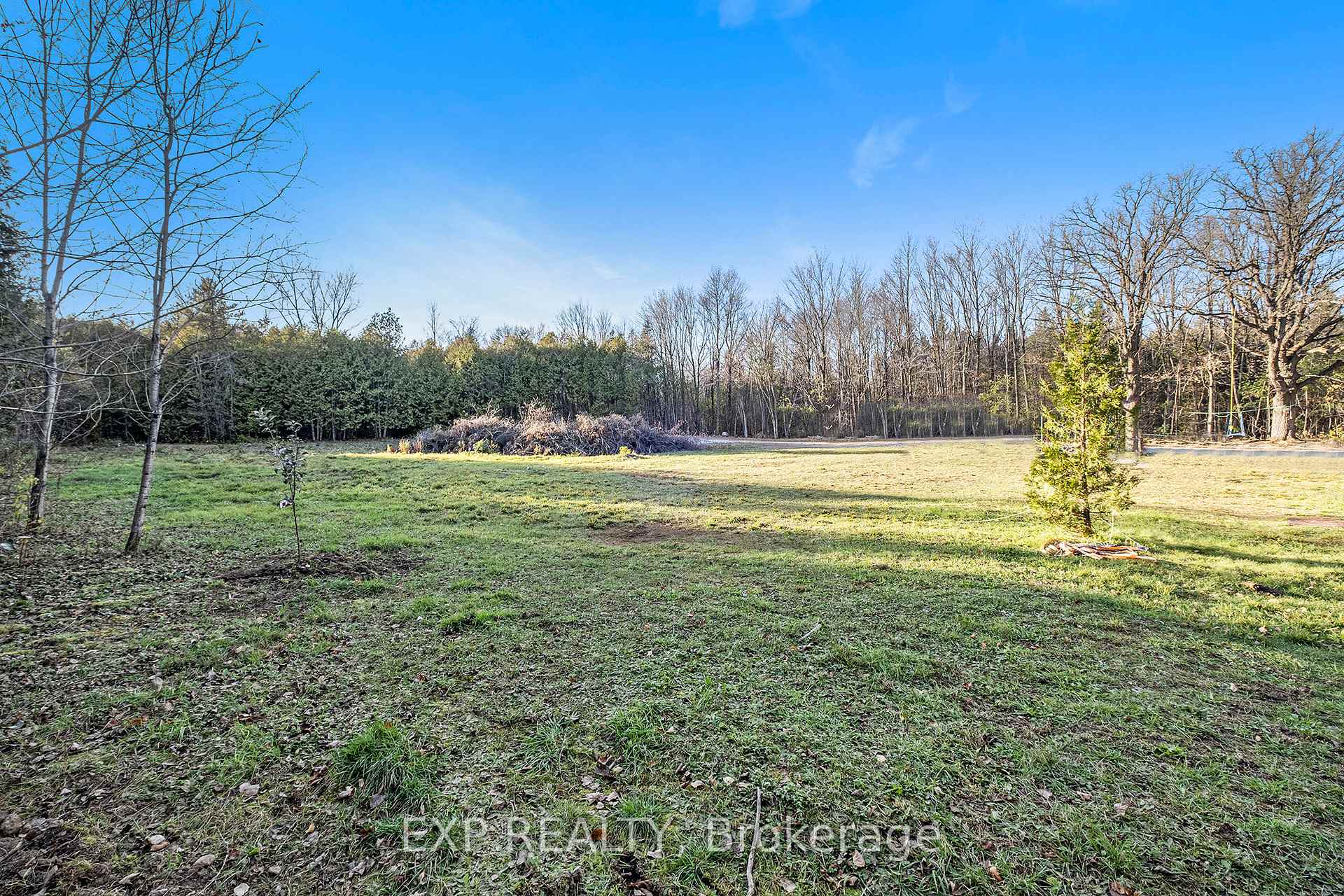 Photo 5 of 8014 Parkway Road, Ottawa, Osgoode Twp North of Reg Rd 6 — HOMEH
