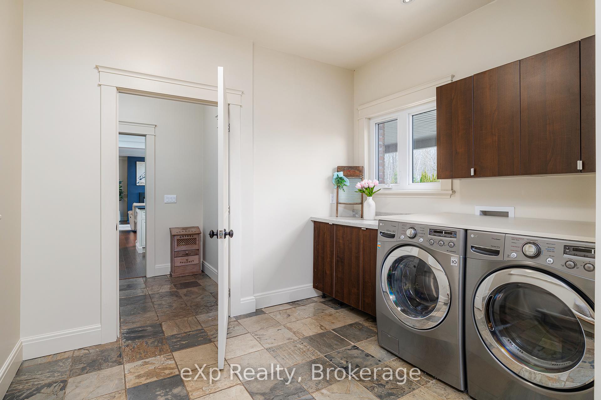 Photo 16 of 880 Wood Drive, North Perth, Listowel — HOMEH