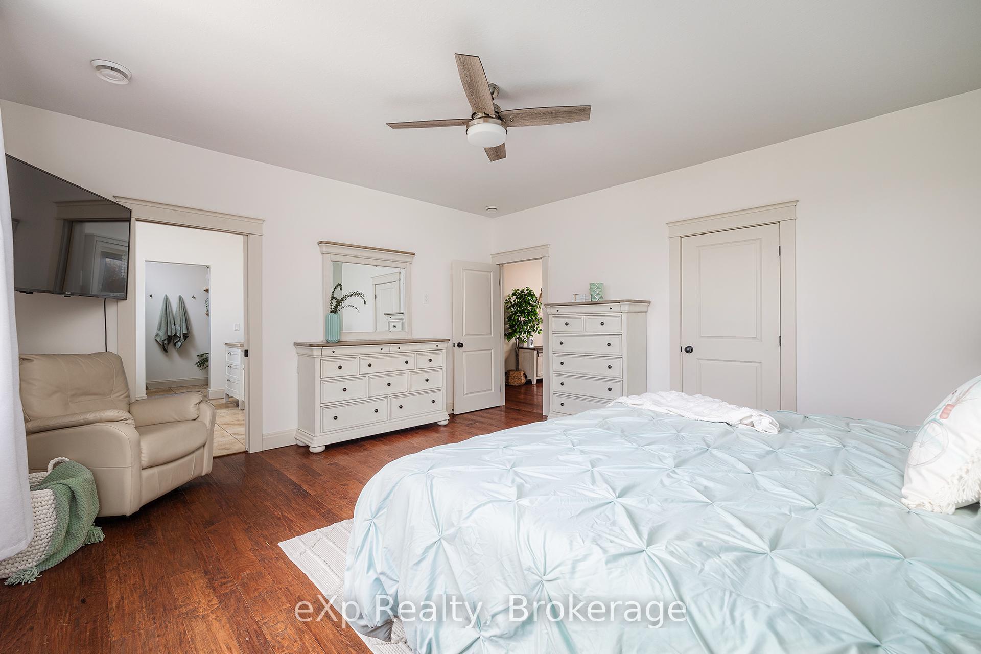 Photo 21 of 880 Wood Drive, North Perth, Listowel — HOMEH