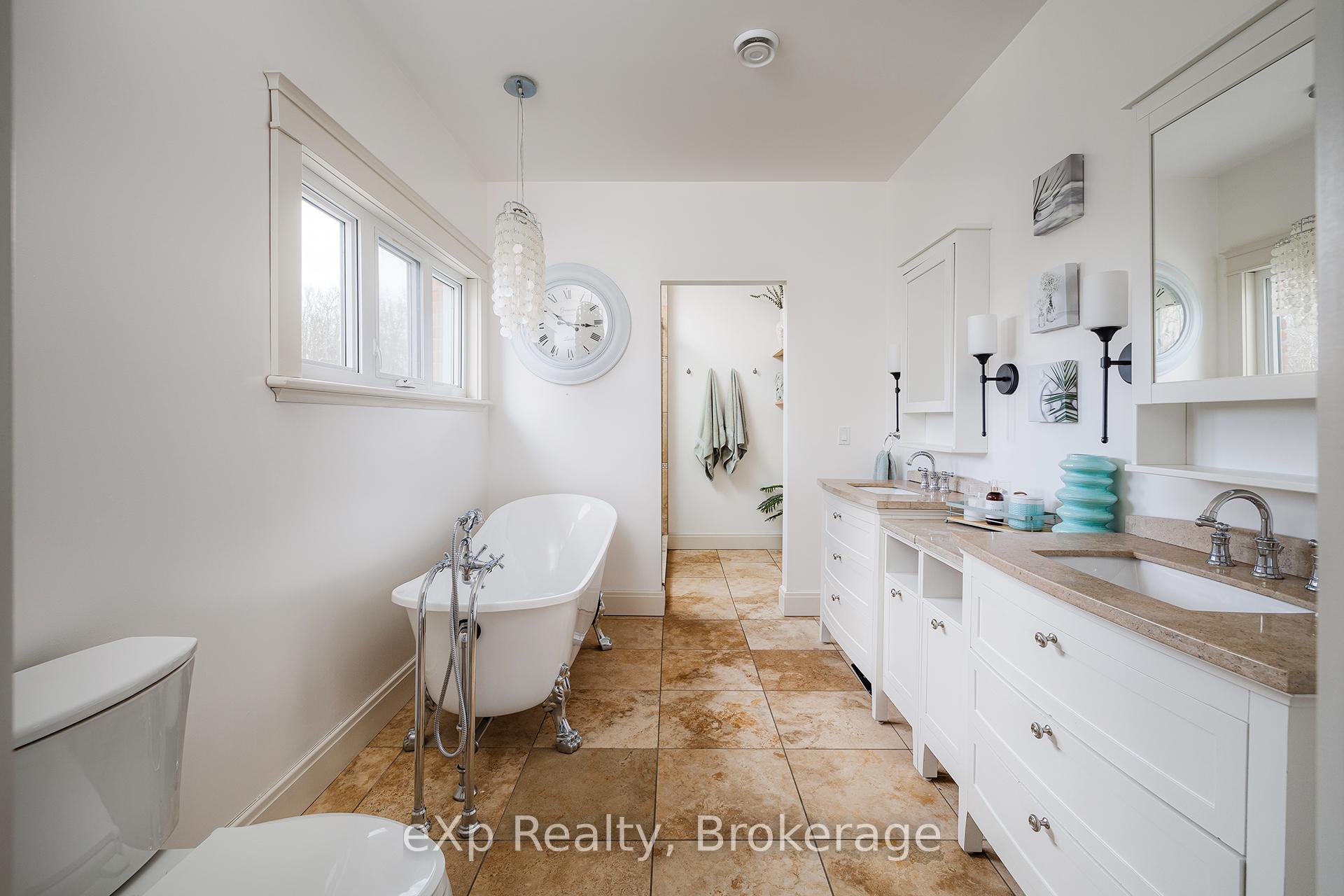 Photo 22 of 880 Wood Drive, North Perth, Listowel — HOMEH