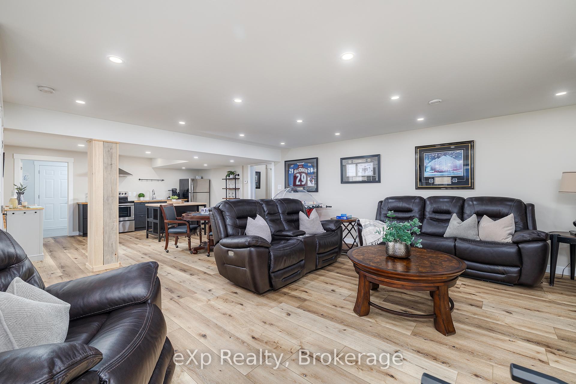 Photo 32 of 880 Wood Drive, North Perth, Listowel — HOMEH