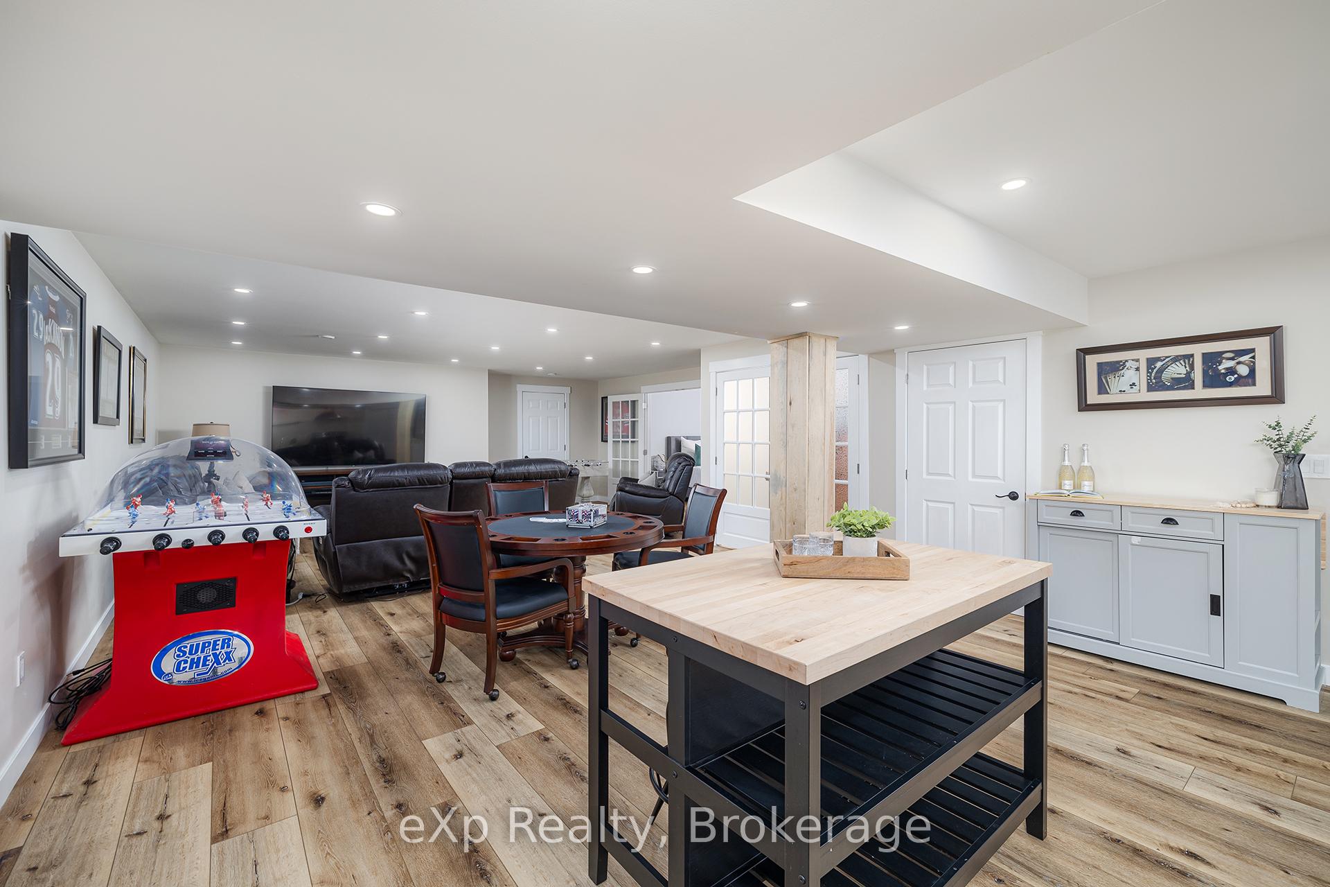 Photo 35 of 880 Wood Drive, North Perth, Listowel — HOMEH