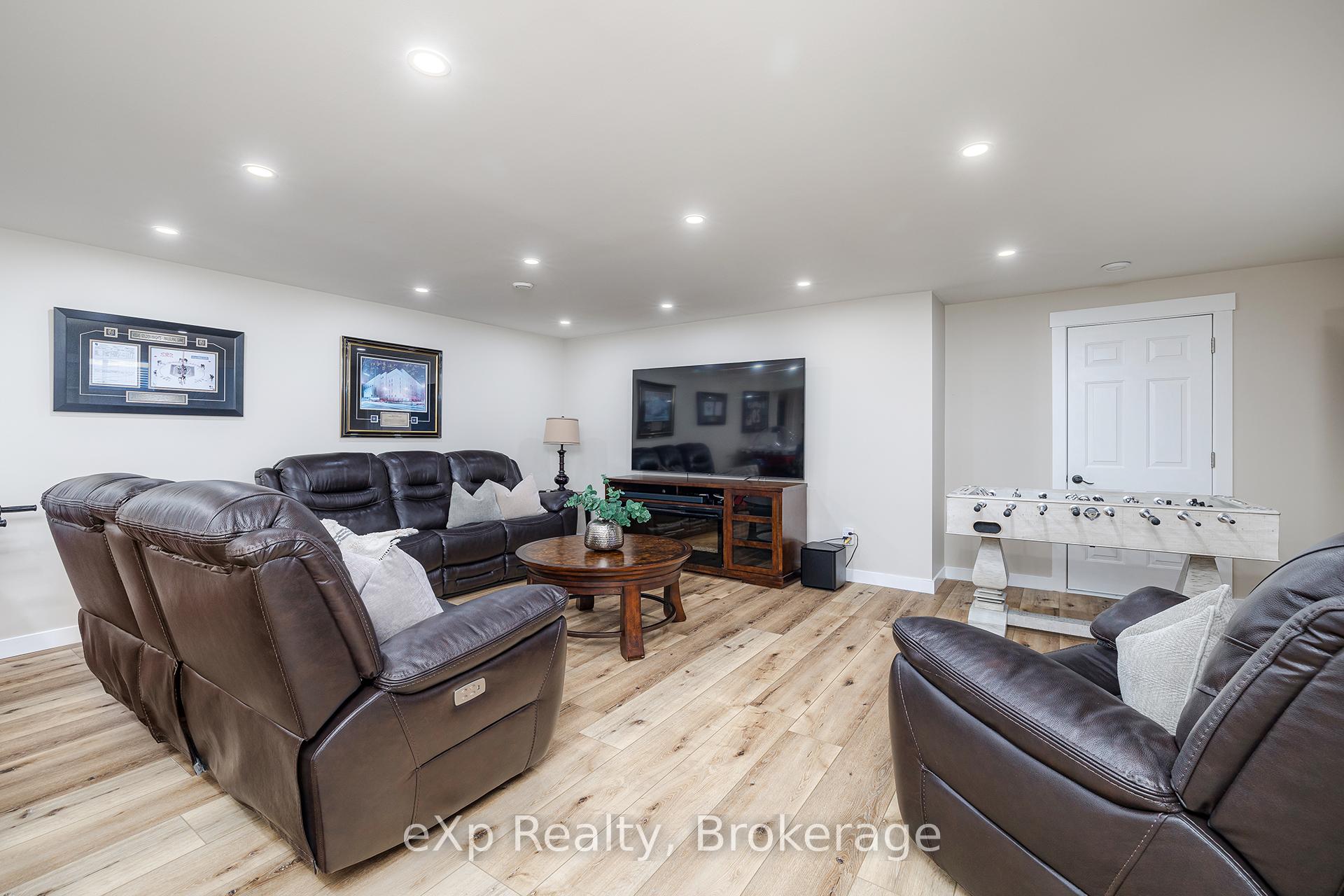 Photo 36 of 880 Wood Drive, North Perth, Listowel — HOMEH
