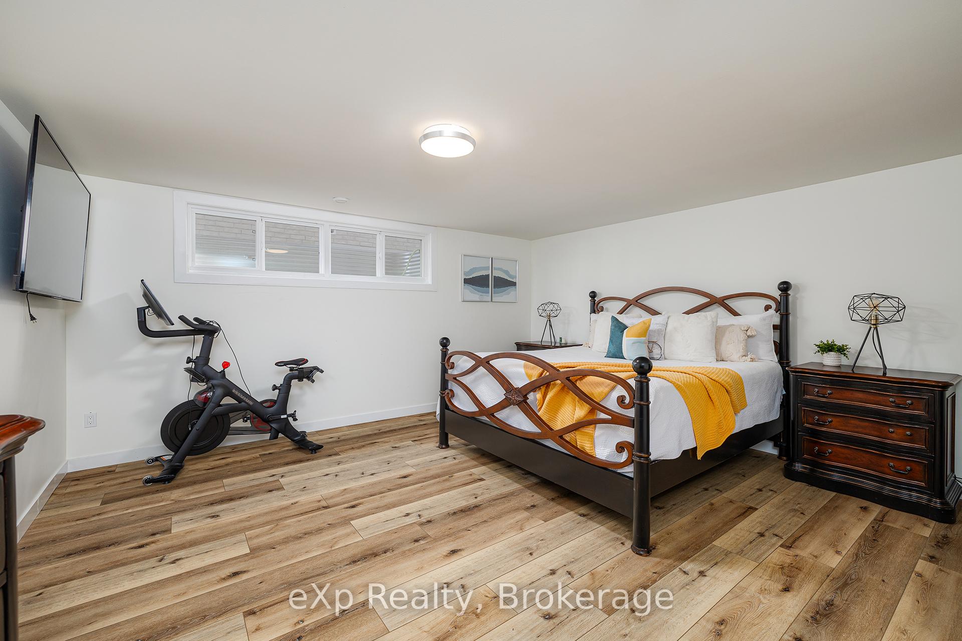 Photo 37 of 880 Wood Drive, North Perth, Listowel — HOMEH