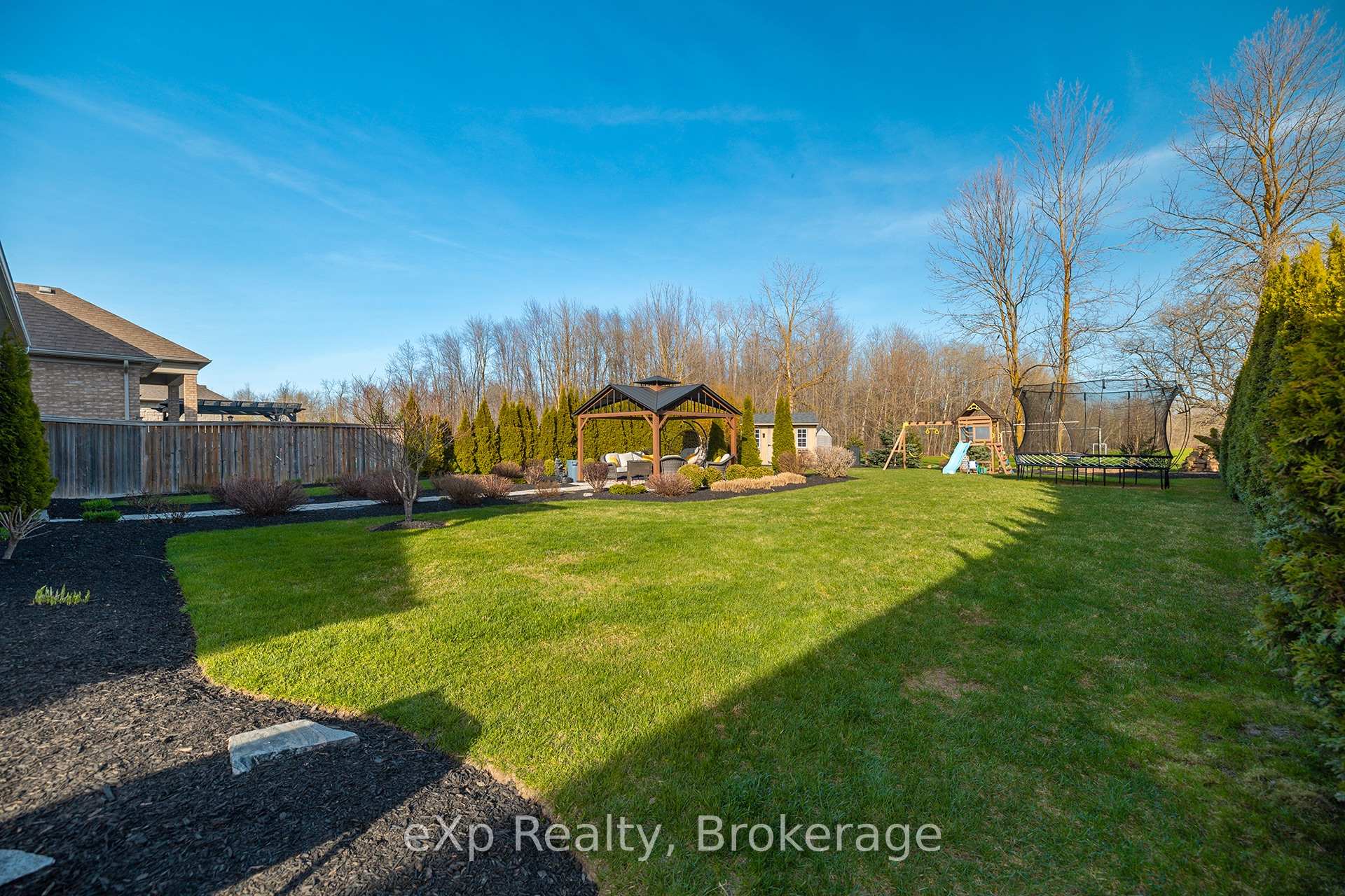 Photo 40 of 880 Wood Drive, North Perth, Listowel — HOMEH