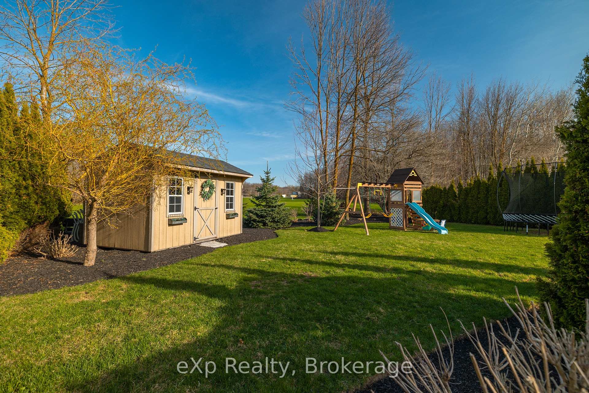 Photo 41 of 880 Wood Drive, North Perth, Listowel — HOMEH