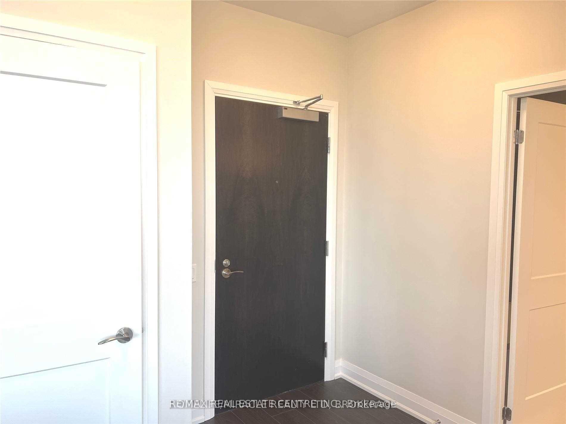 Photo 2 of Unit 302, 15 Lynch Street, Brampton, Queen Street Corridor — HOMEH