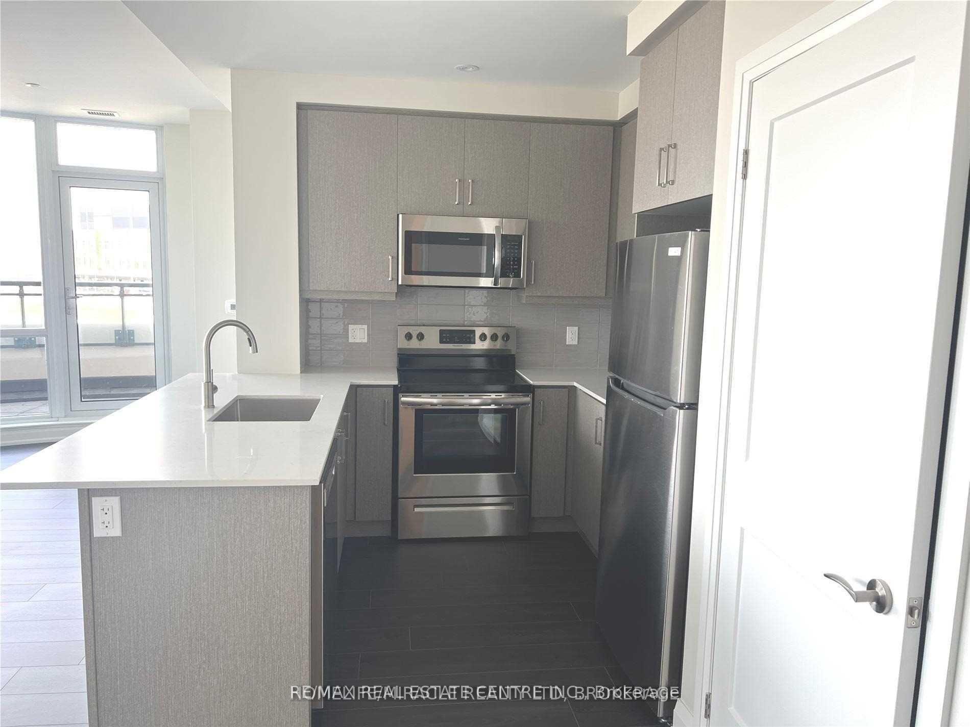 Photo 4 of Unit 302, 15 Lynch Street, Brampton, Queen Street Corridor — HOMEH