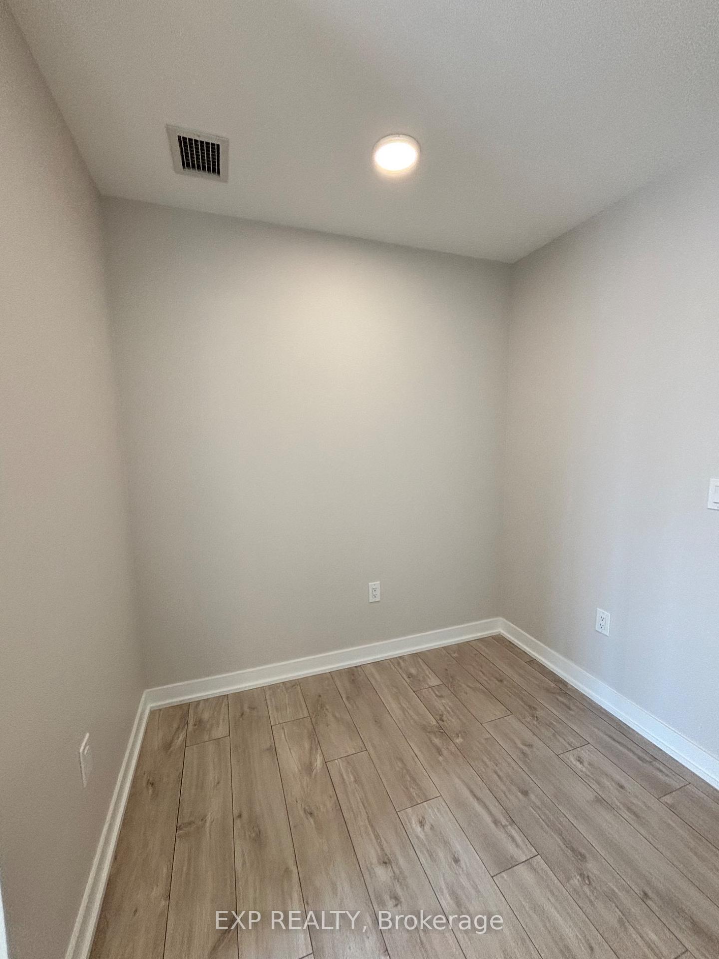 Photo 15 of Unit 302, 750 Whitlock Avenue, Milton, Cobban — HOMEH