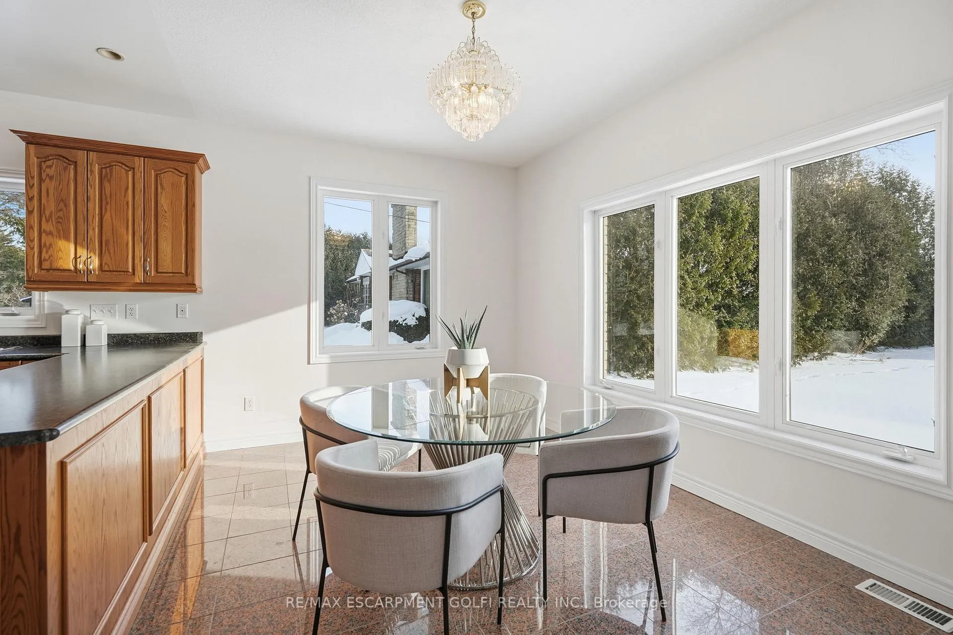 Photo 12 of 593 Rymal Road, Hamilton, Carpenter — HOMEH