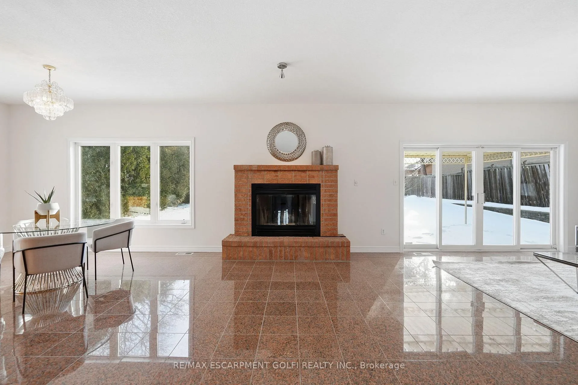 Photo 14 of 593 Rymal Road, Hamilton, Carpenter — HOMEH