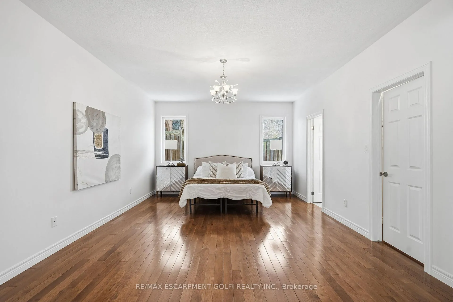 Photo 21 of 593 Rymal Road, Hamilton, Carpenter — HOMEH