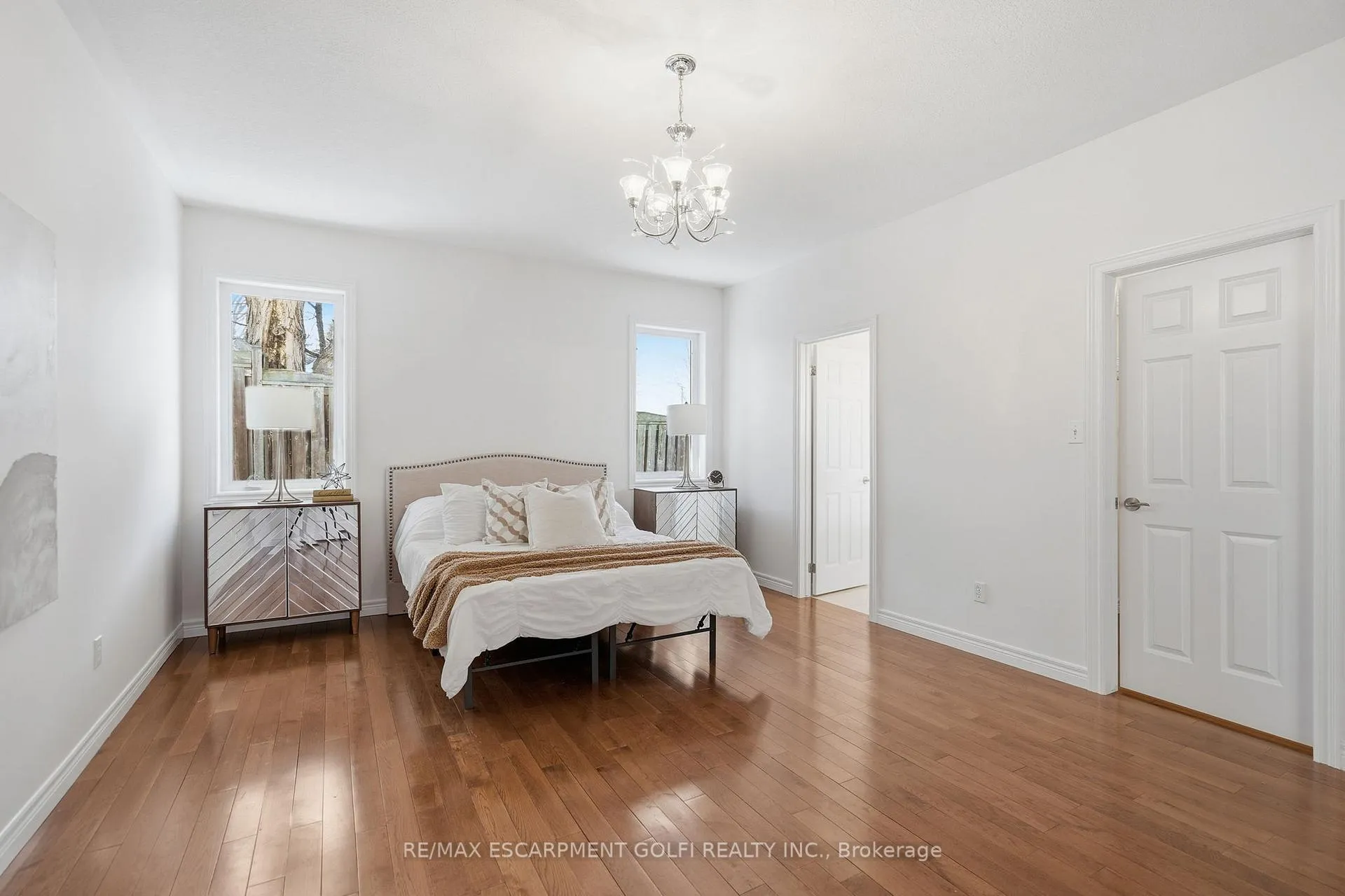 Photo 22 of 593 Rymal Road, Hamilton, Carpenter — HOMEH