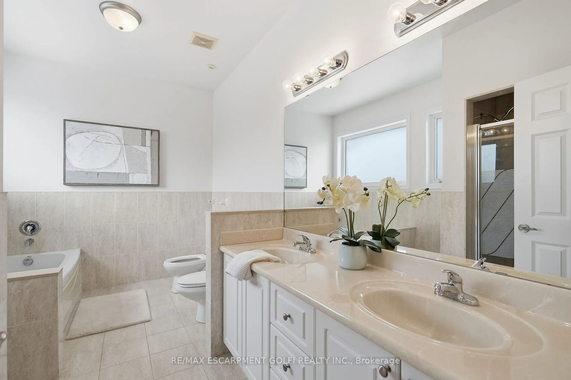 Photo 24 of 593 Rymal Road, Hamilton, Carpenter — HOMEH