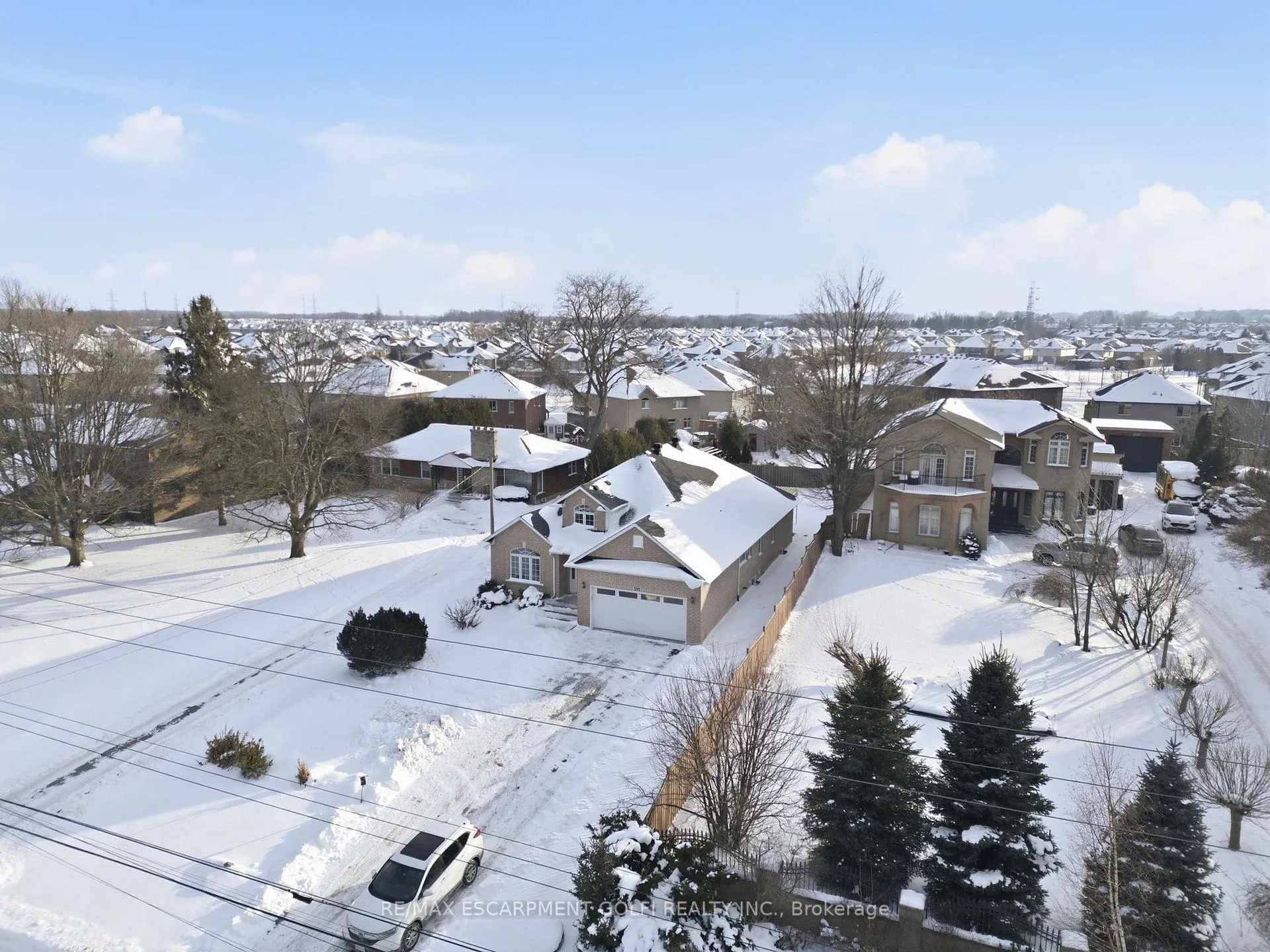 Photo 35 of 593 Rymal Road, Hamilton, Carpenter — HOMEH