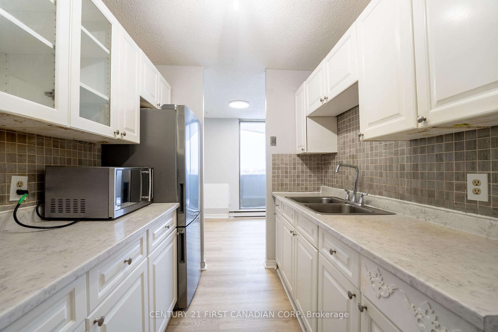 Photo 8 of Unit 1002, 1103 Jalna Boulevard, London, South X — HOMEH