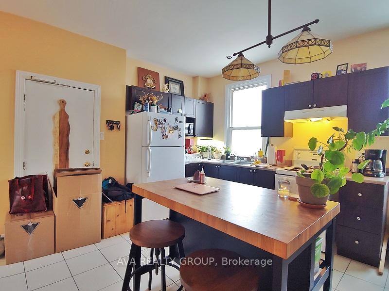 Photo 2 of 554 Highcroft Avenue, Ottawa, Westboro/Hampton Park — HOMEH