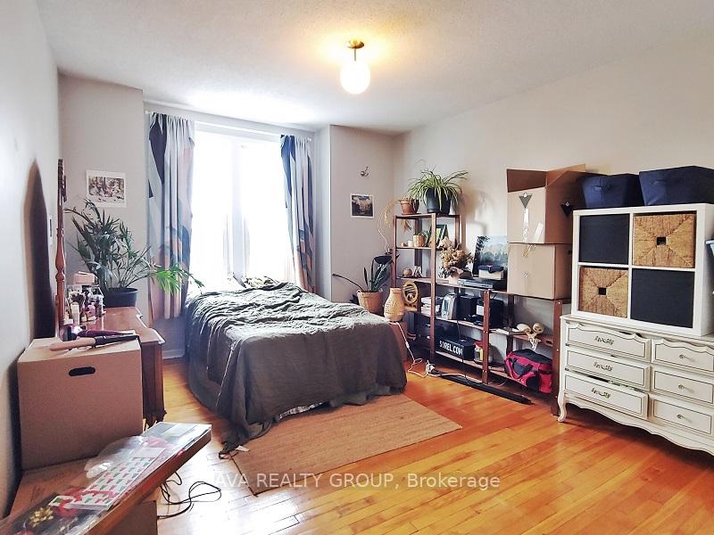 Photo 6 of 554 Highcroft Avenue, Ottawa, Westboro/Hampton Park — HOMEH