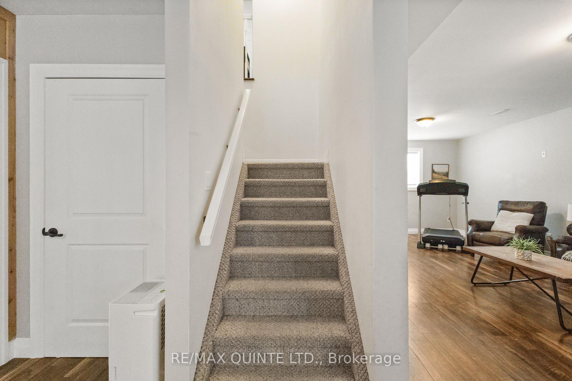 Photo 4 of 40 Charles Court, Tweed, Hungerford (Twp) — HOMEH