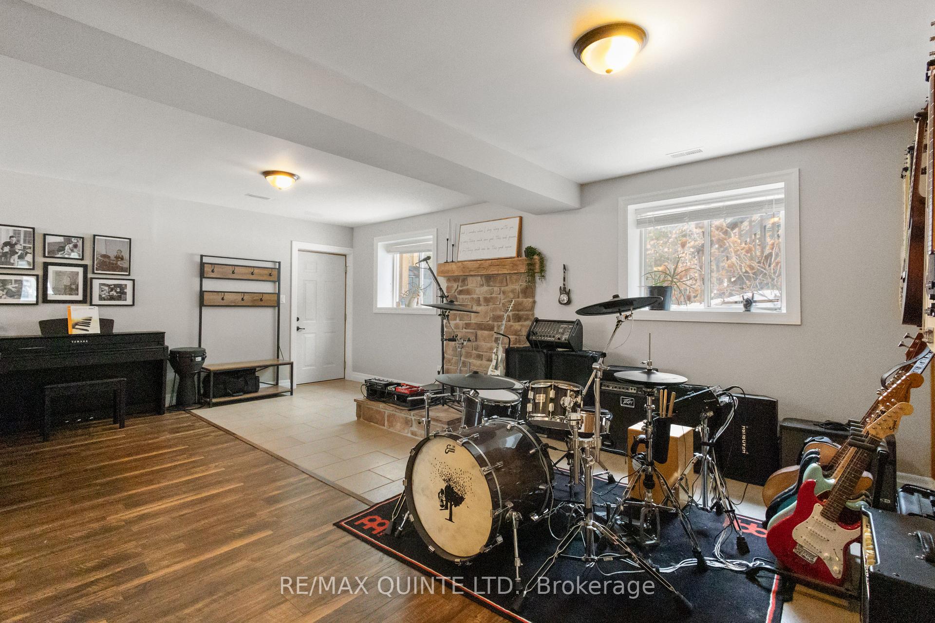 Photo 5 of 40 Charles Court, Tweed, Hungerford (Twp) — HOMEH