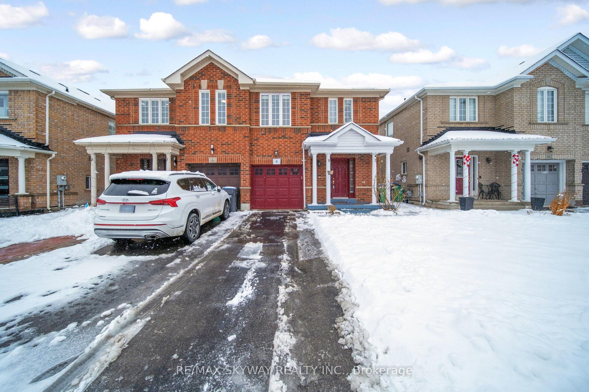 Photo 3 of 8 Hollingsworth Circle, Brampton, Fletcher's Meadow — HOMEH