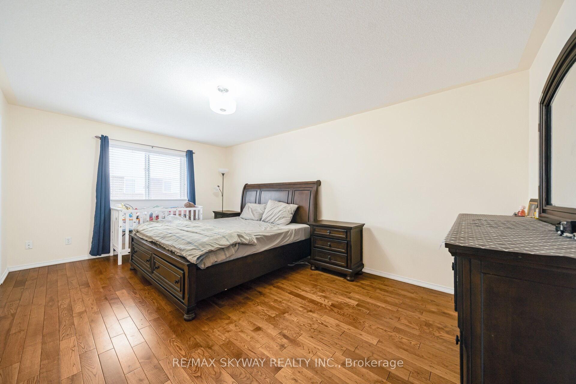 Photo 34 of 8 Hollingsworth Circle, Brampton, Fletcher's Meadow — HOMEH