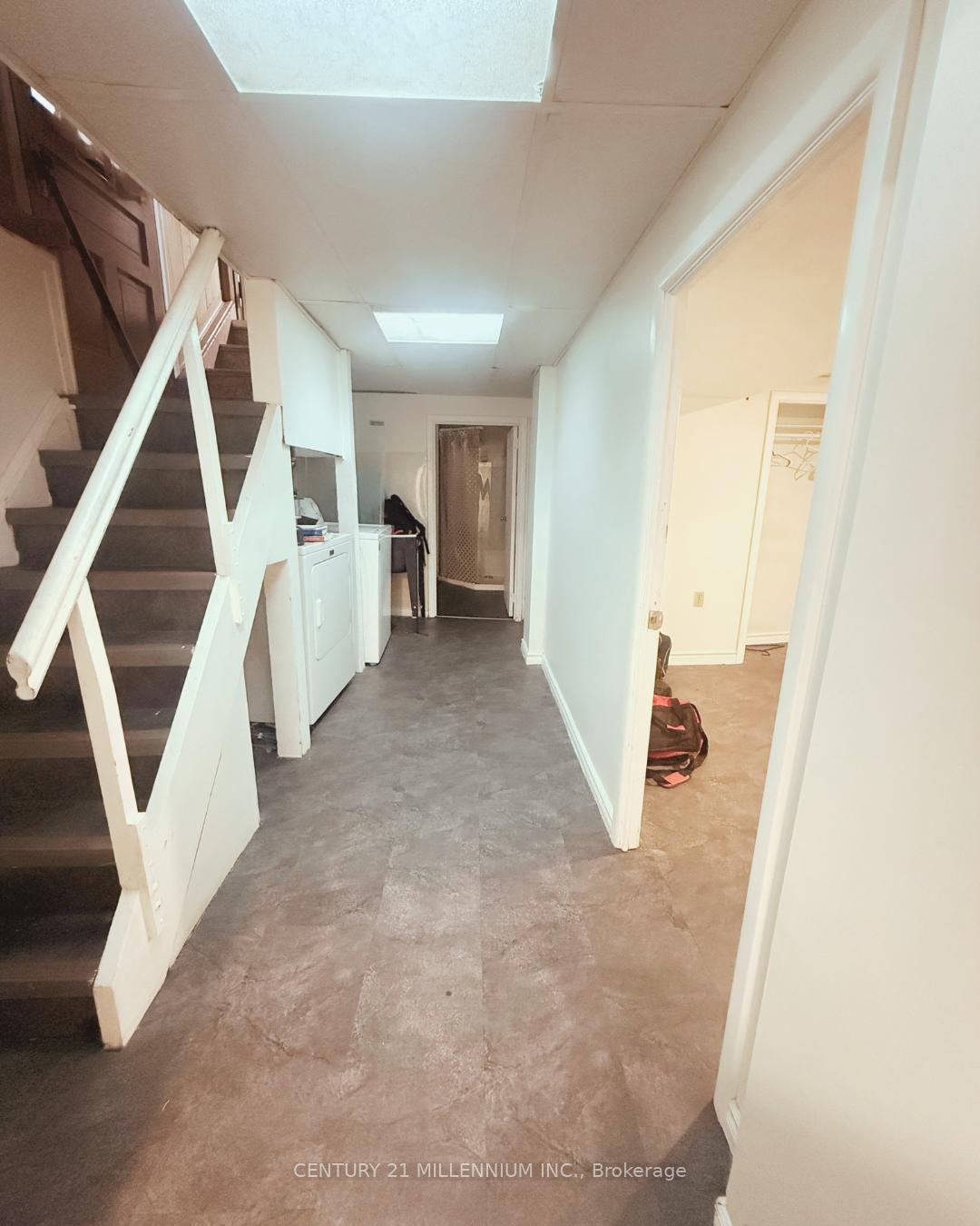 Photo 4 of 237 Balsam Avenue S, Hamilton, Blakeley — HOMEH