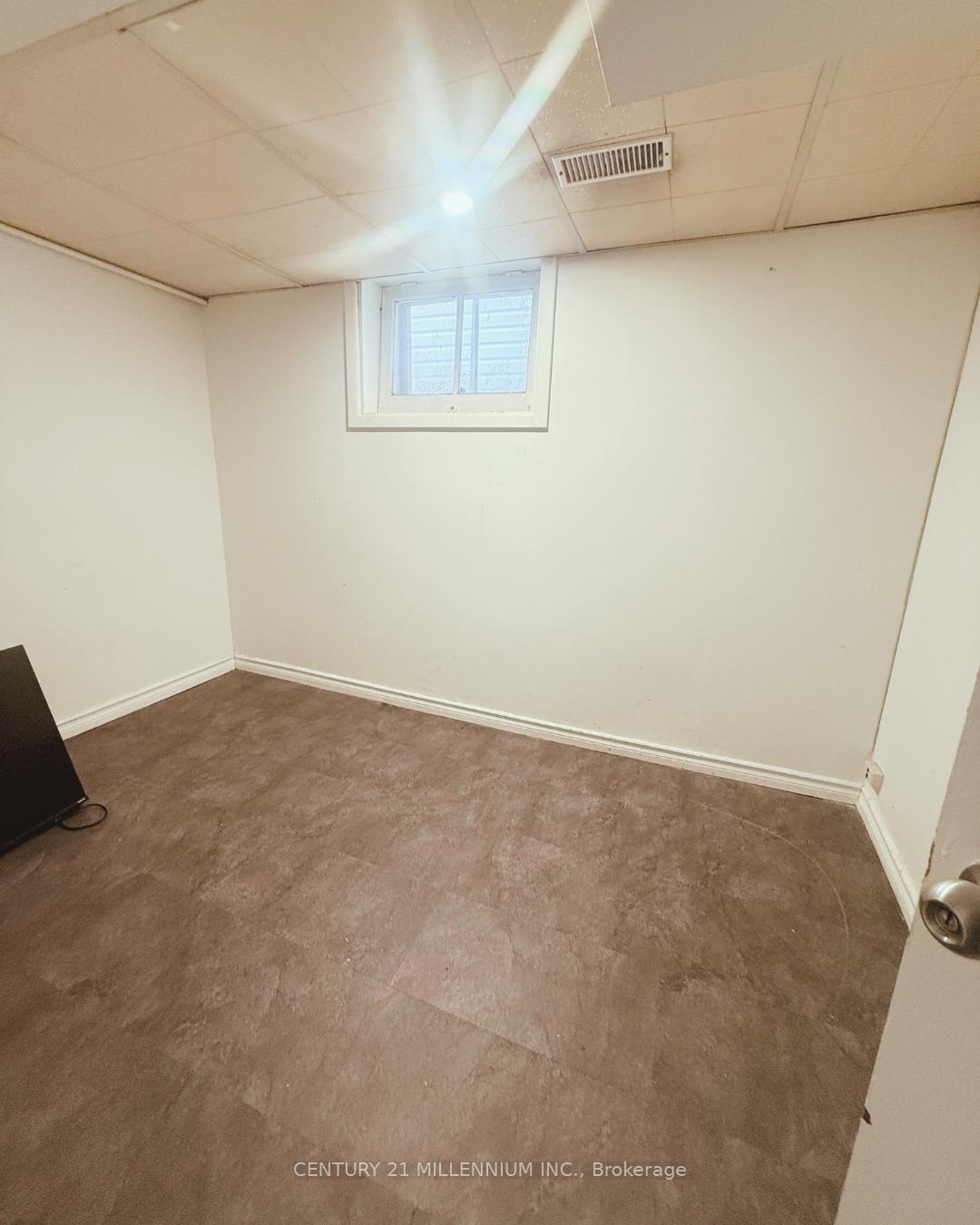 Photo 6 of 237 Balsam Avenue S, Hamilton, Blakeley — HOMEH