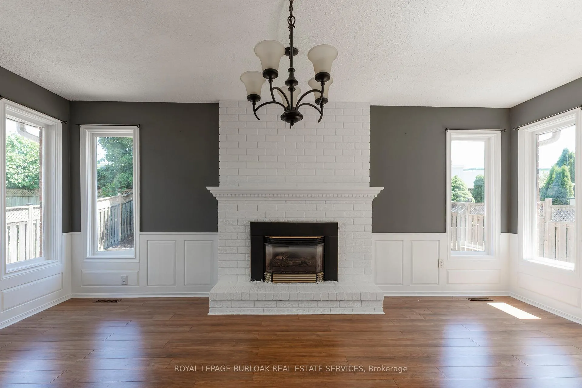 Photo 79 of 128 Brian Boulevard, Hamilton, Waterdown — HOMEH