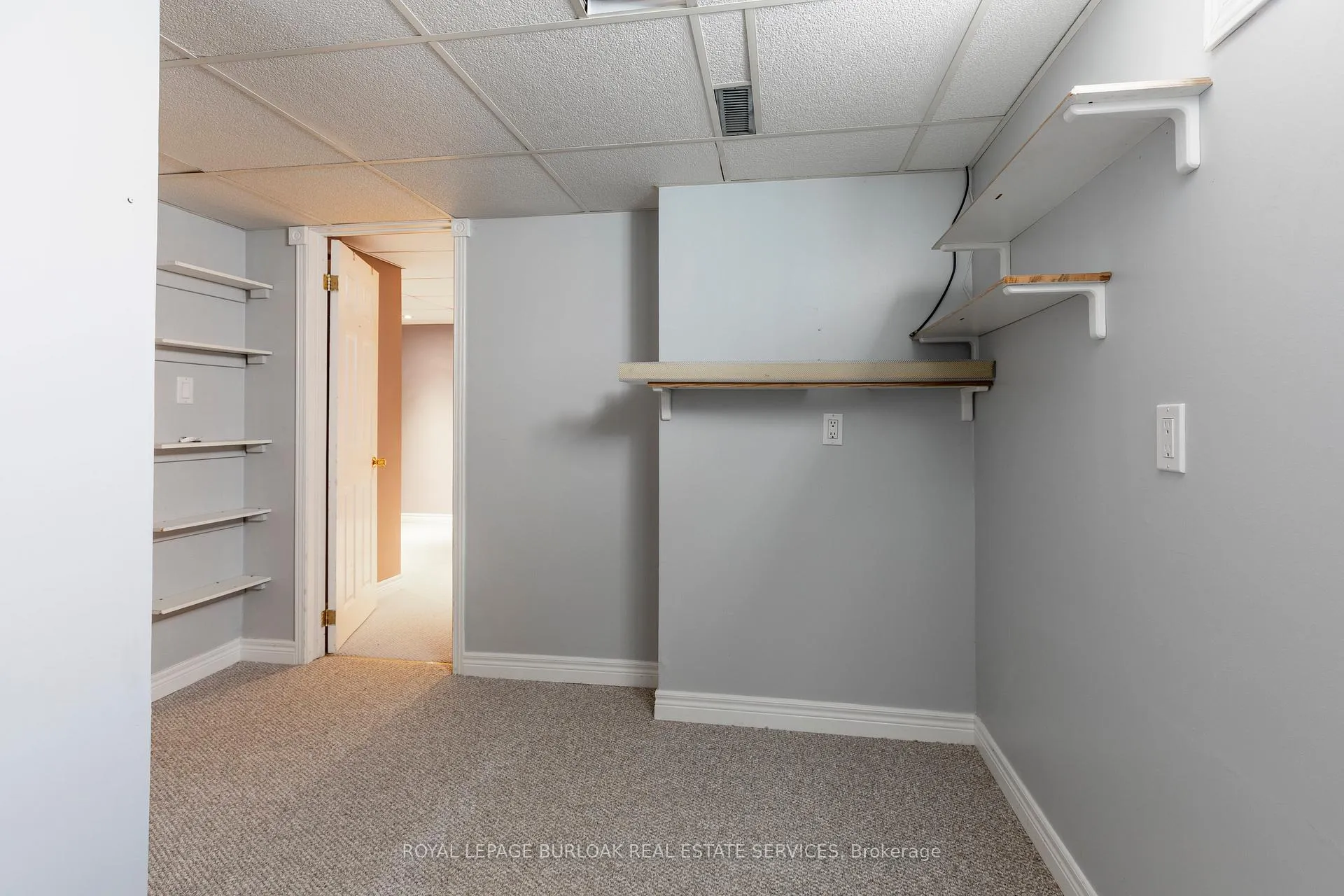 Photo 179 of 128 Brian Boulevard, Hamilton, Waterdown — HOMEH