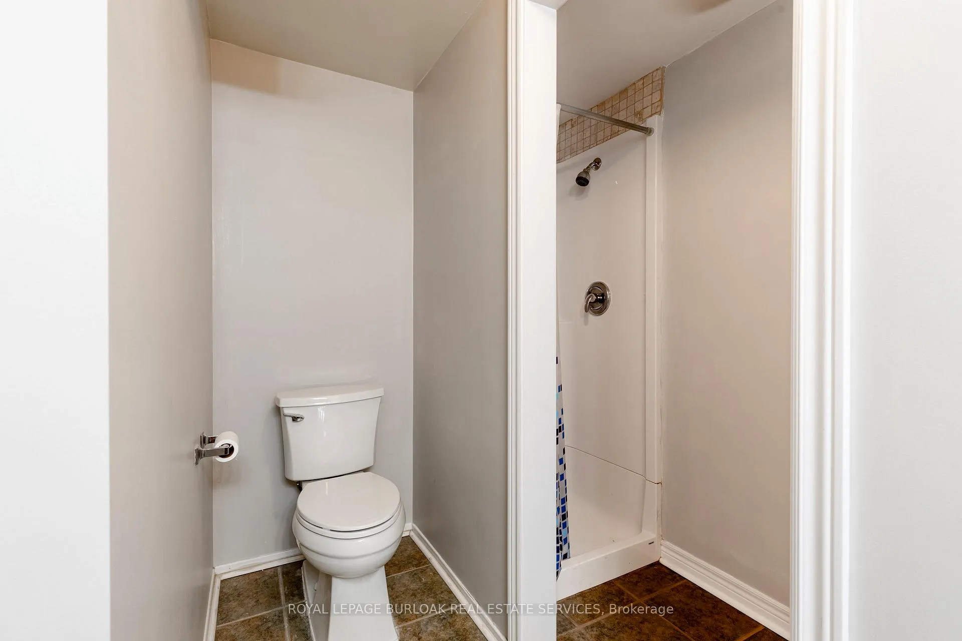 Photo 194 of 128 Brian Boulevard, Hamilton, Waterdown — HOMEH