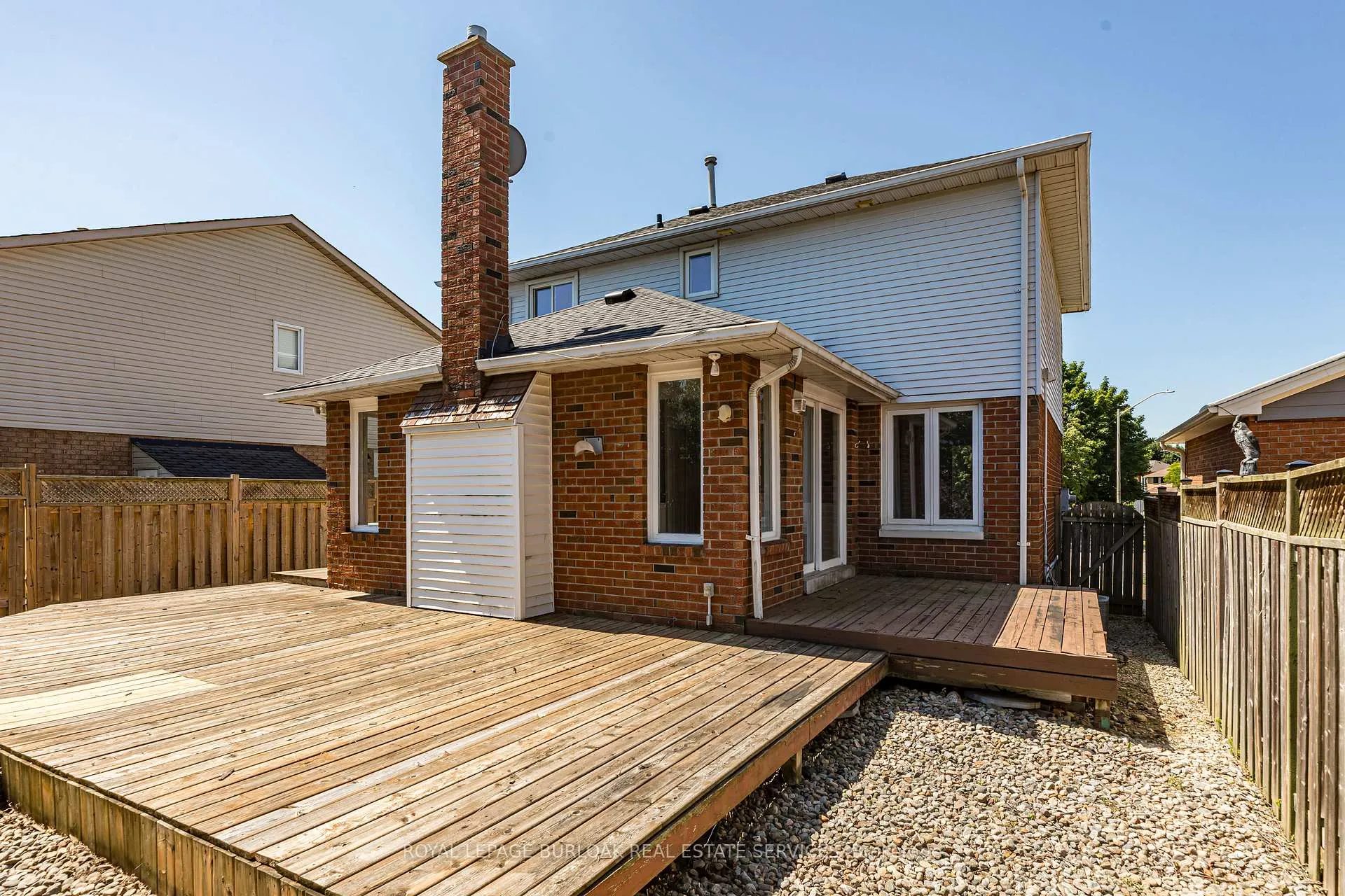 Photo 199 of 128 Brian Boulevard, Hamilton, Waterdown — HOMEH