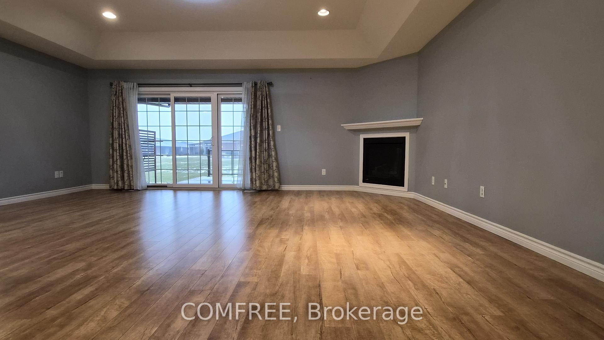 Photo 3 of 10219 Beverly Glen Street, Windsor — HOMEH