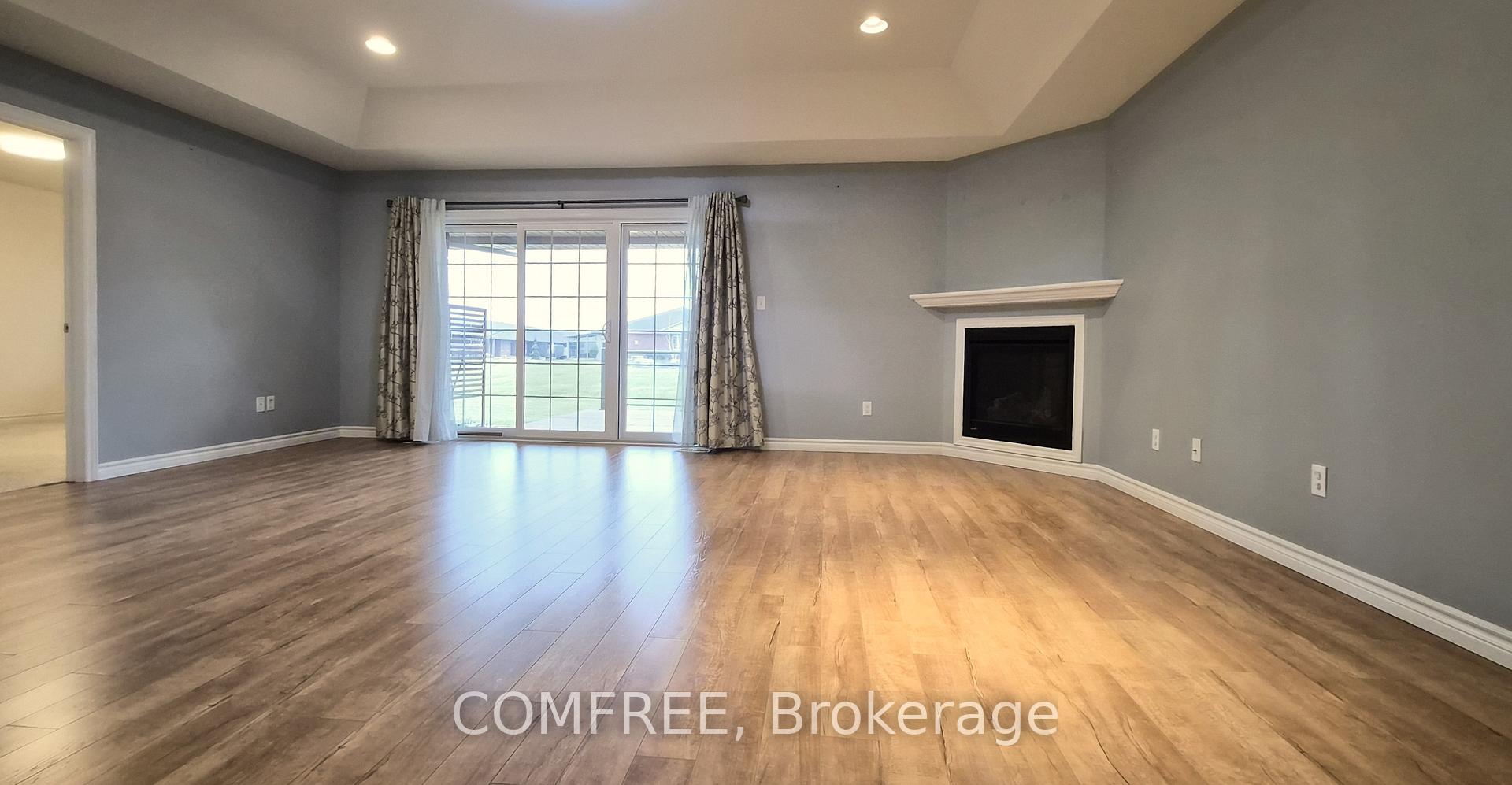Photo 7 of 10219 Beverly Glen Street, Windsor — HOMEH